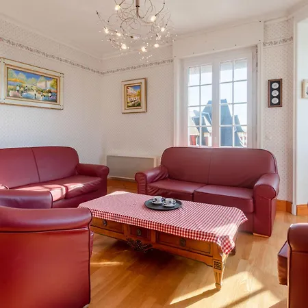 Le Normandie By Interhome Lägenhet Cabourg